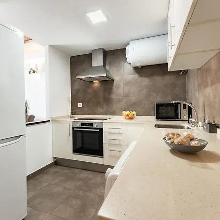 Tgn-penthouse-duplex-historical-5pax-beach-wifi-ac 20 * Tarragona