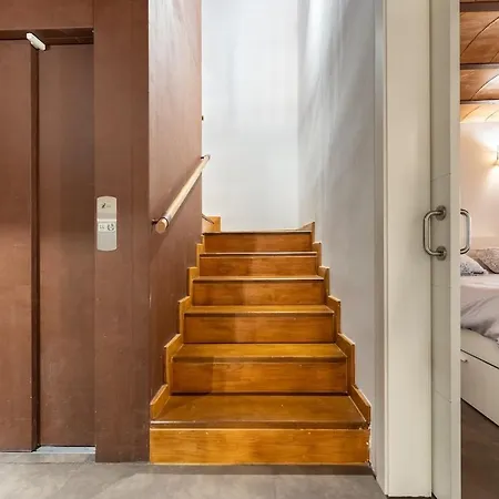Tgn-penthouse-duplex-historical-5pax-beach-wifi-ac 20