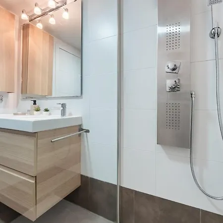 Tgn-penthouse-duplex-historical-5pax-beach-wifi-ac 20 *